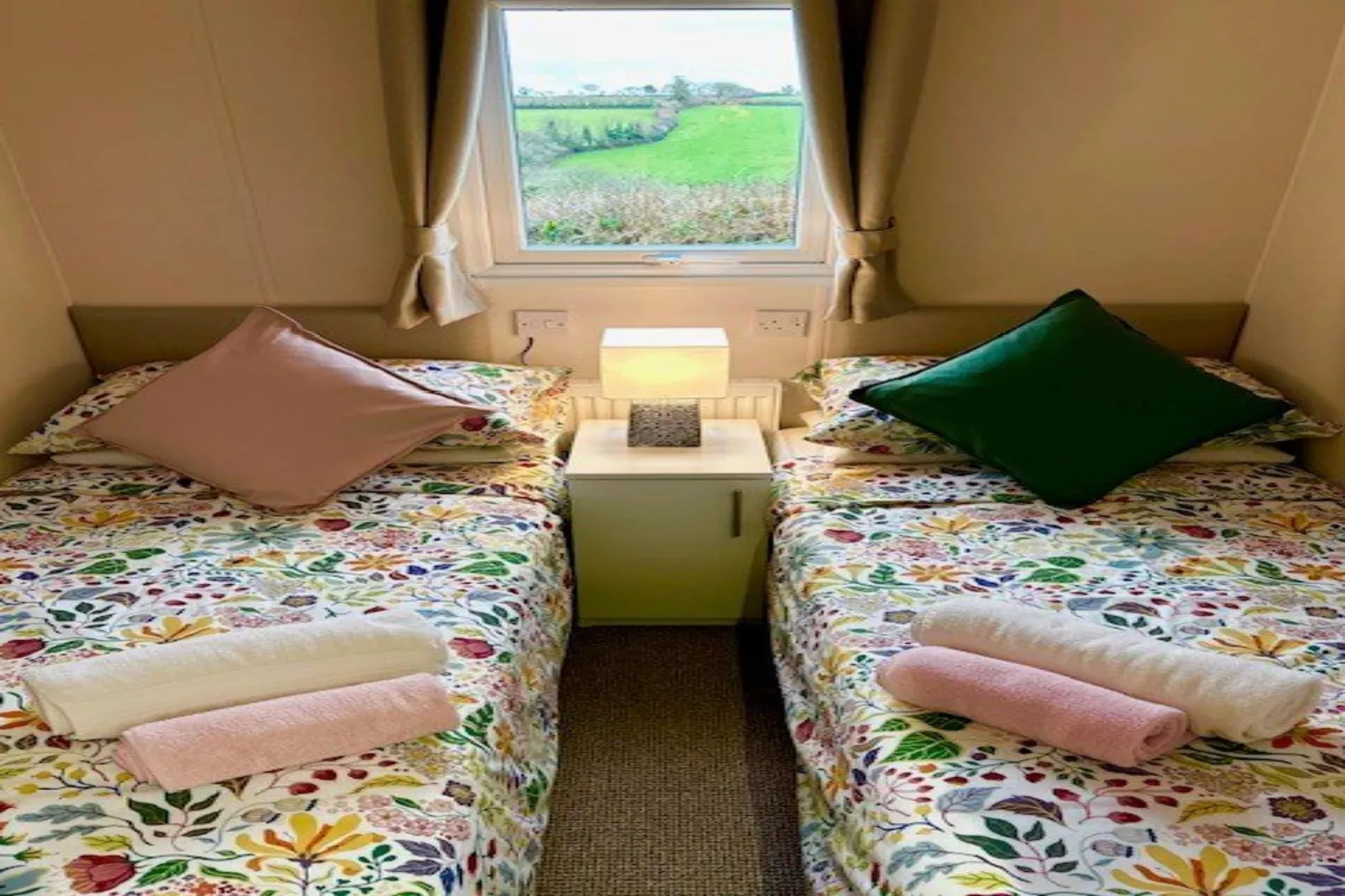 Tor Lodge-Bedroom