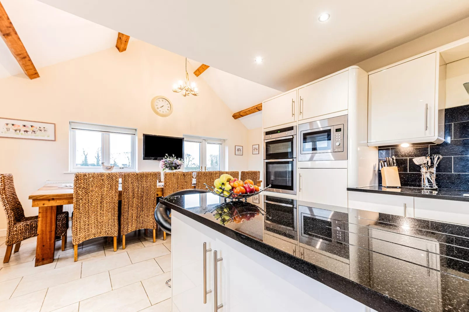 Groes Faen Bach Farmhouse-Kitchen