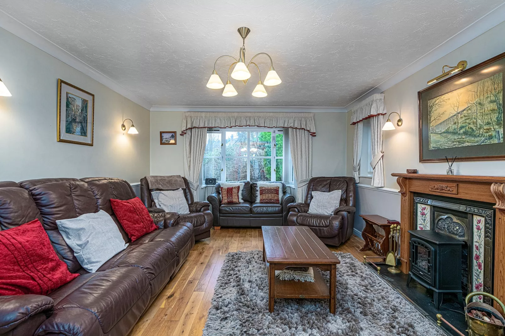 The Beeches-Living room