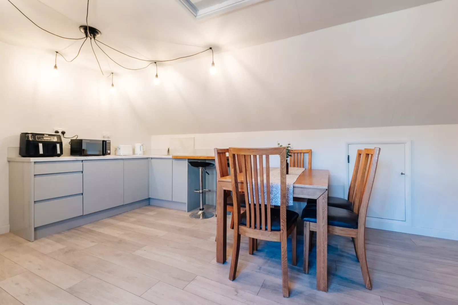 Hazel Rose Cottage-Kitchen
