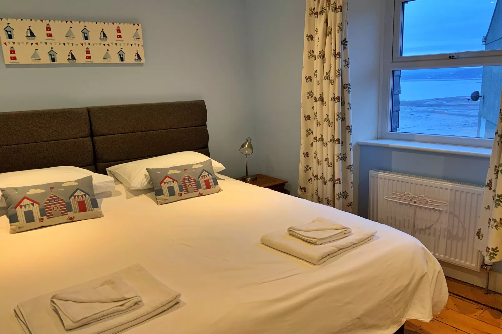Beau View at Gadlys House-Bedroom
