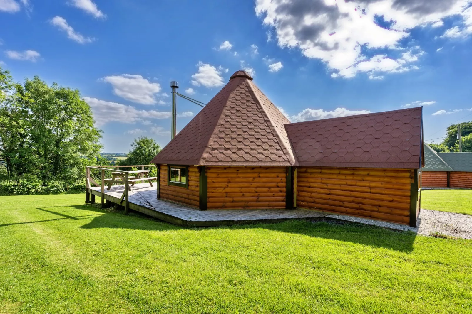 'Dartmoor' Wooden Eco-Lodge-Outdoor