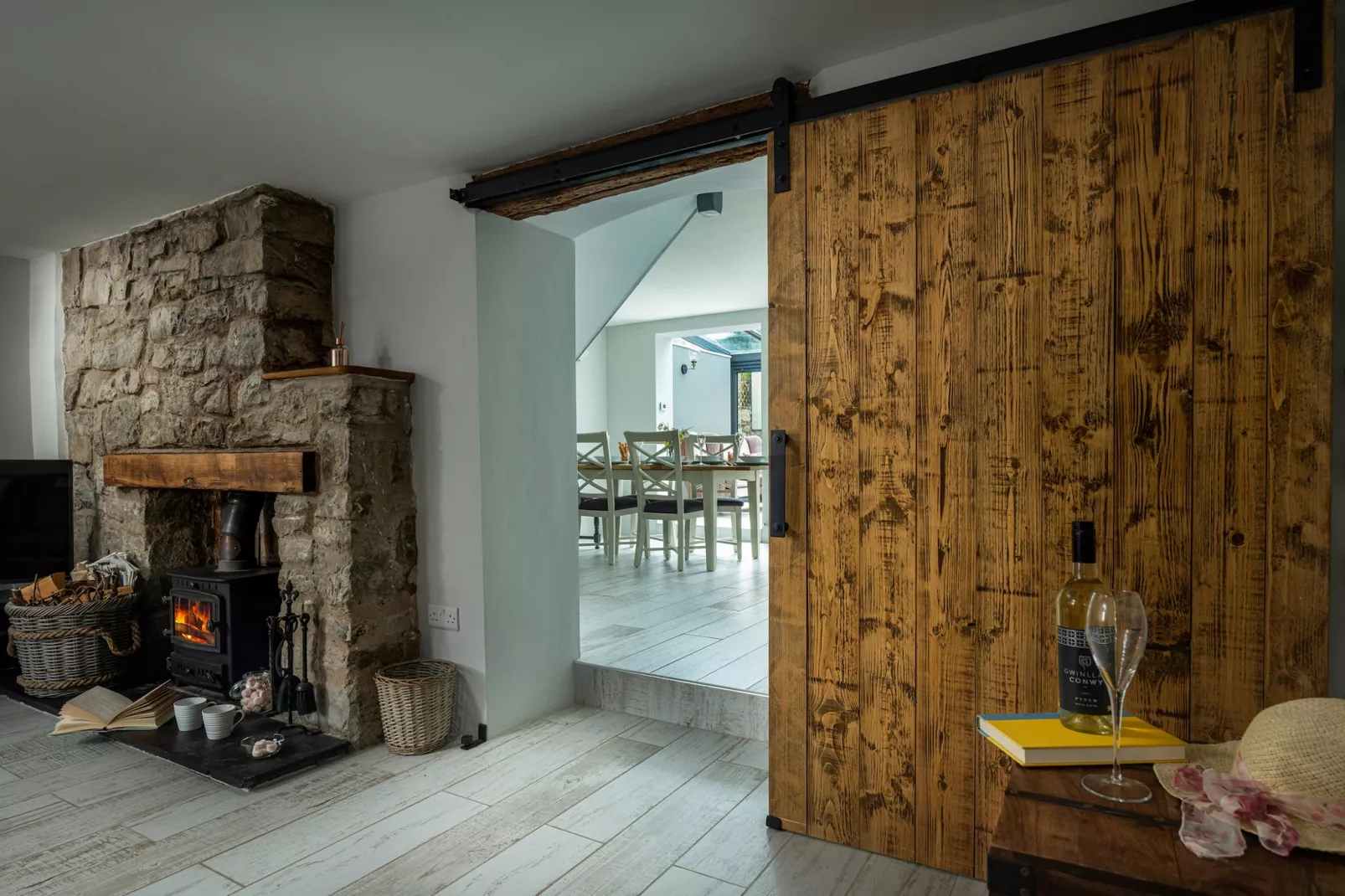 Esmor Cottage-Living room