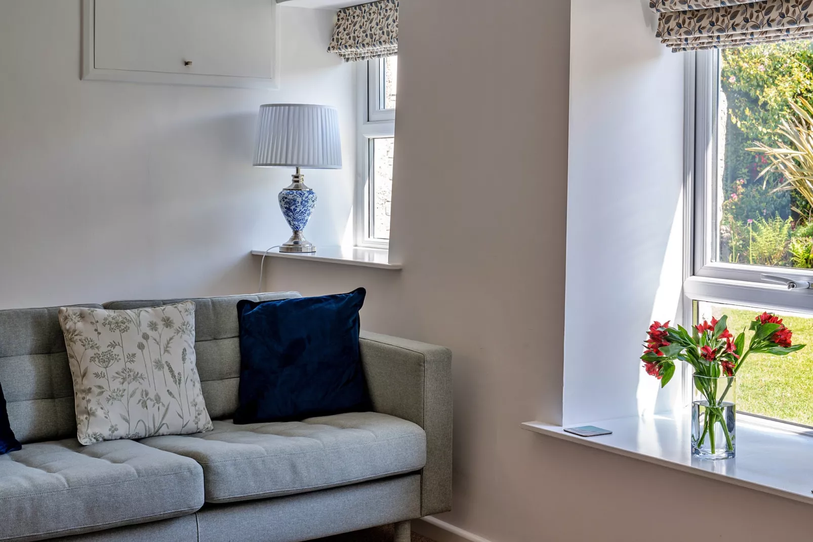 Trethew Cottage-Living room