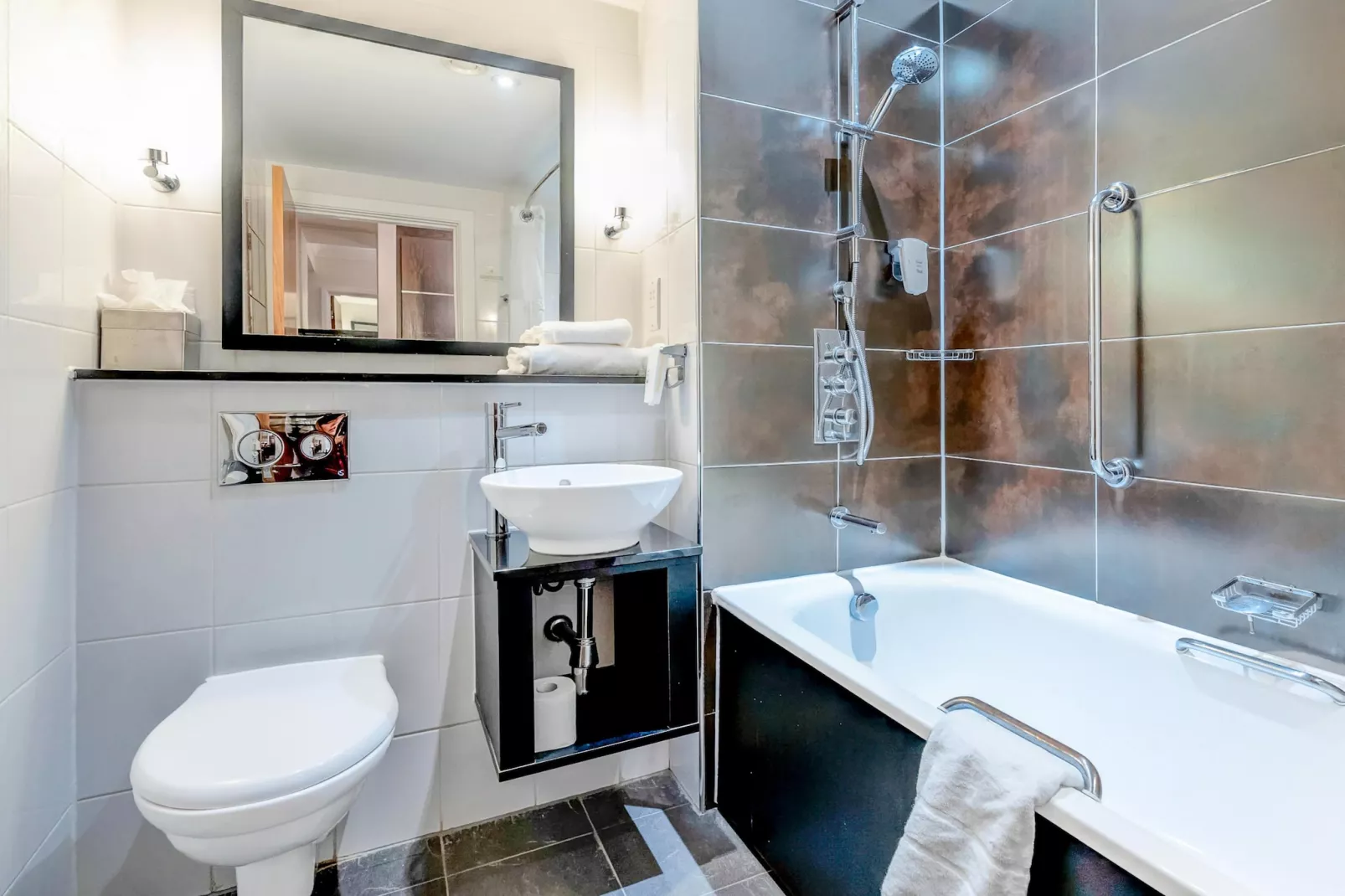 Landmark Superior Double-Salle de bain