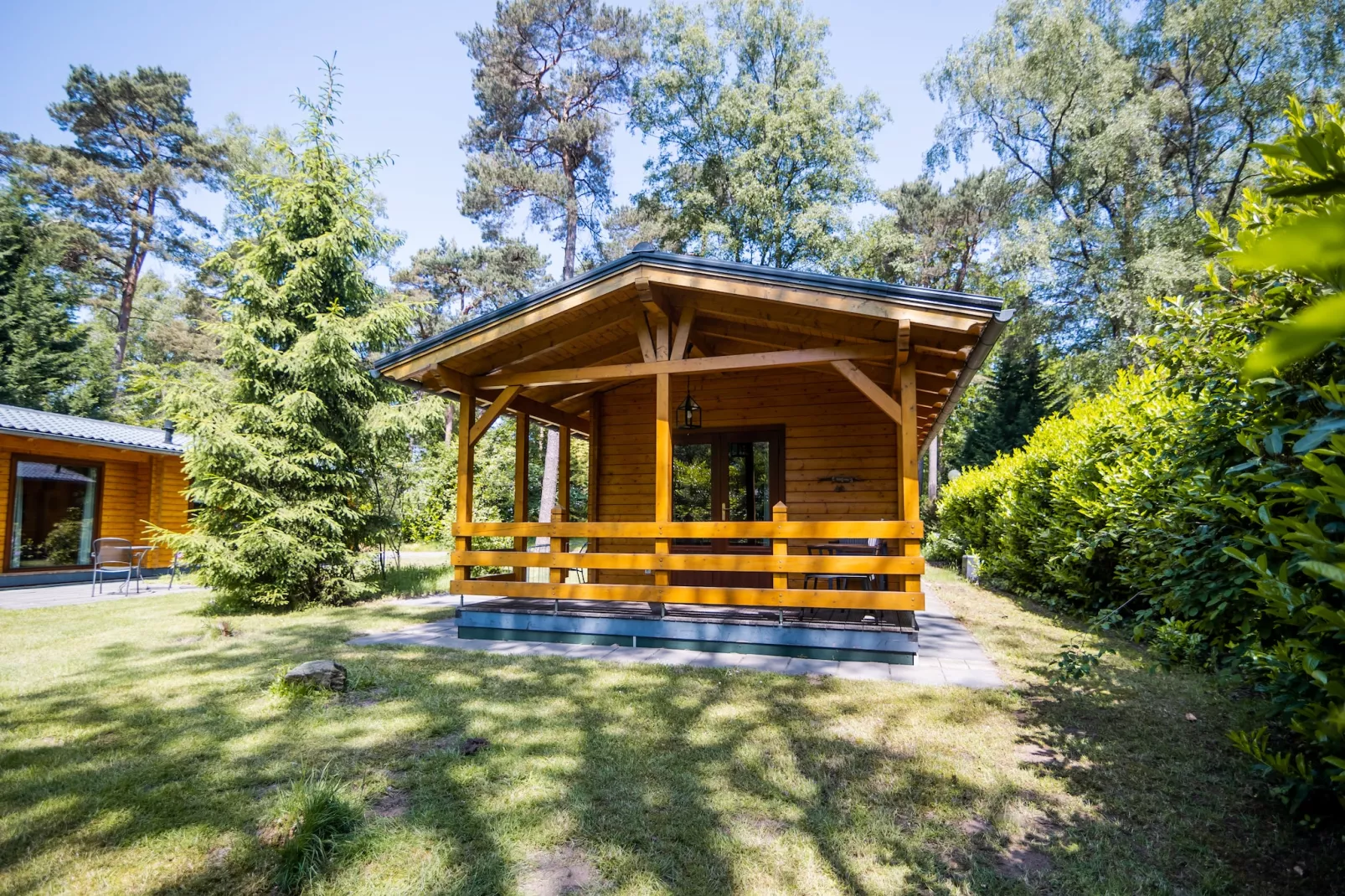 2-persoons wellness lodge-Gardens summer