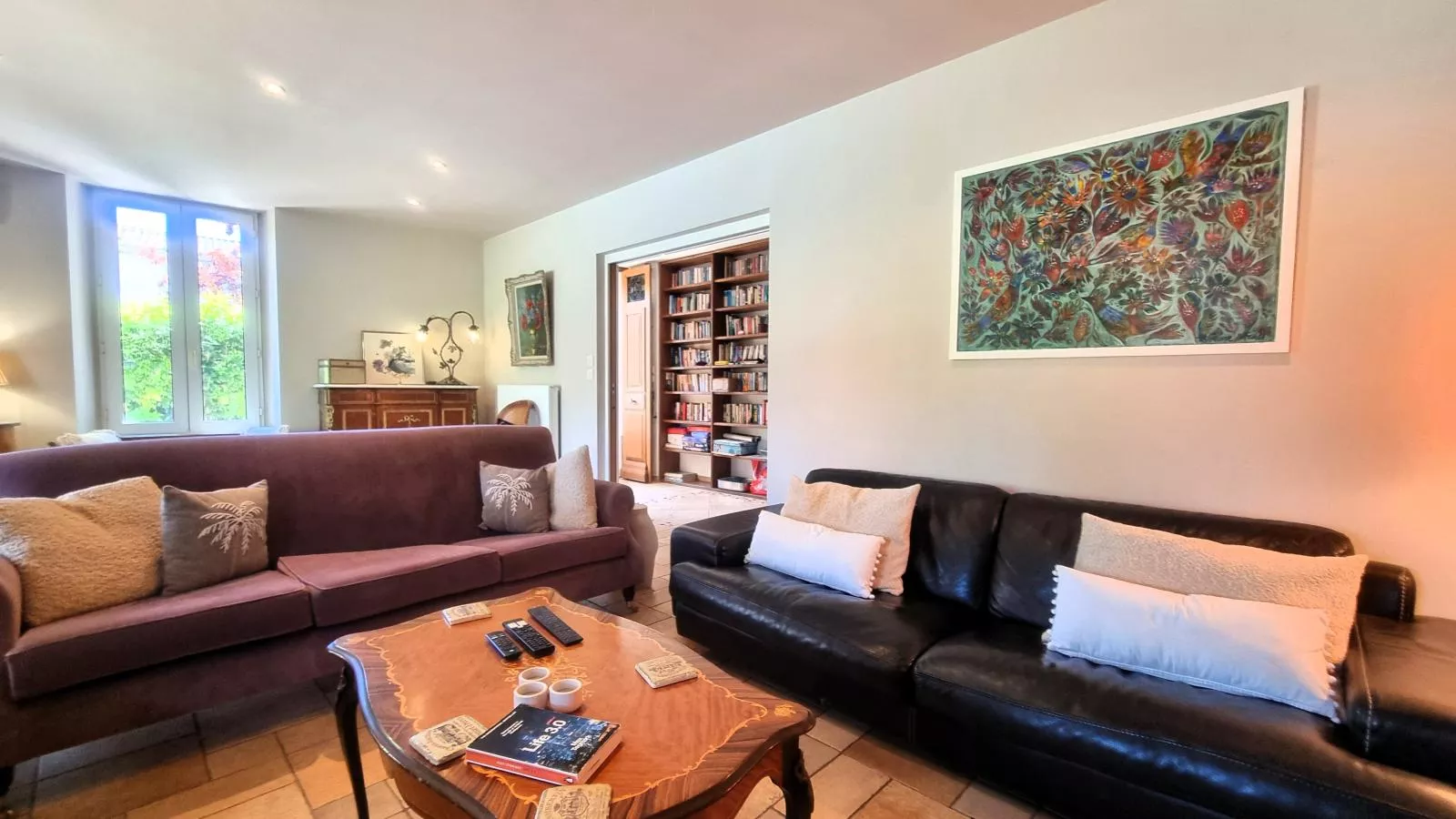 Les Châtaignes-Living room
