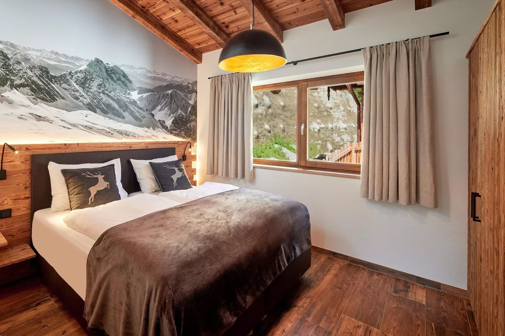 Nationalpark Chalet Gamsspitze-Bedroom