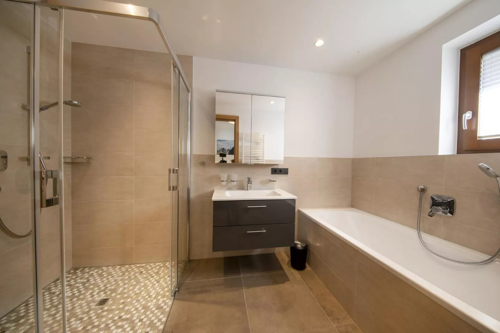 Nationalpark Chalet Bachmayrspitze-Bathroom