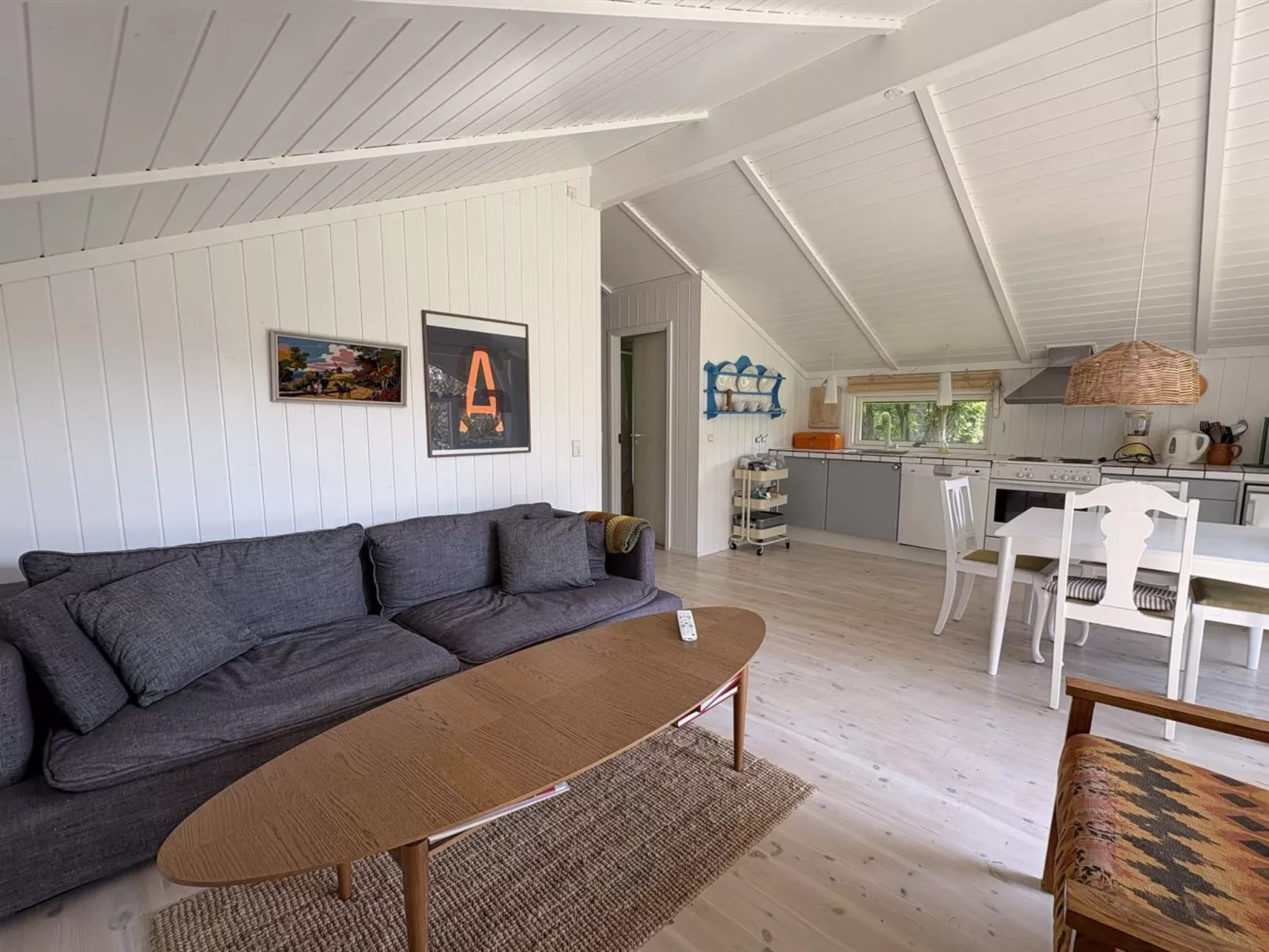 "Nnykka" - 125m from the sea-Inside