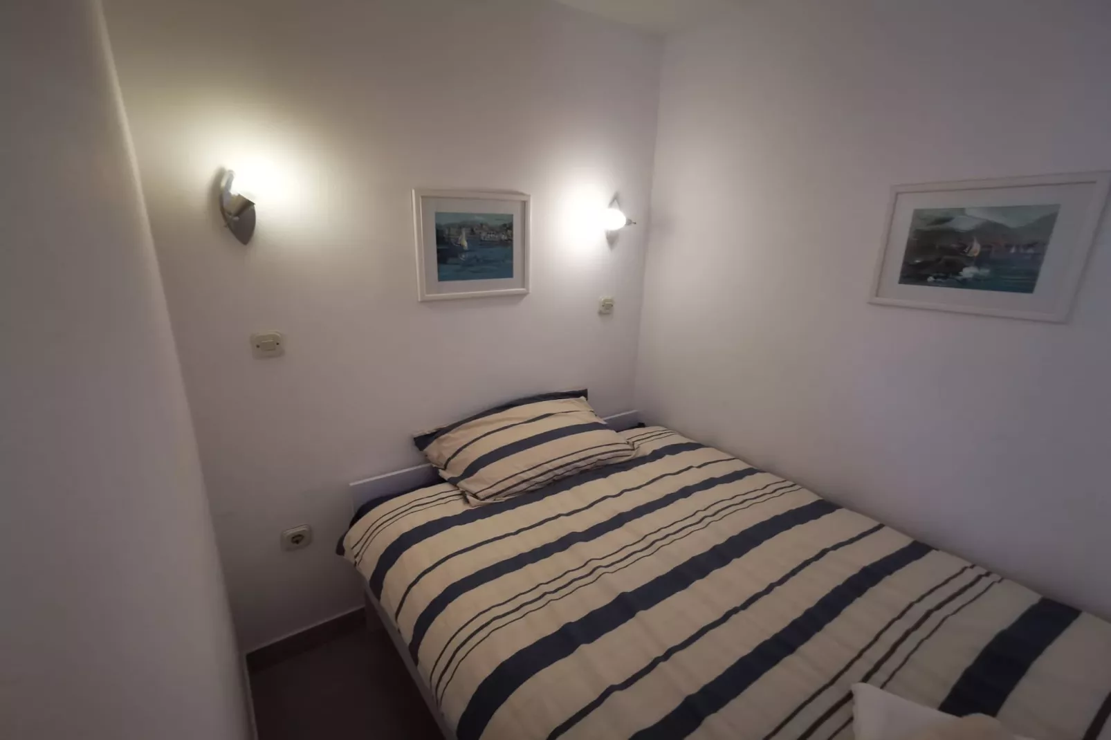 Sea View Holiday Home Umag - Three Bedroom Holiday Home-Bedroom