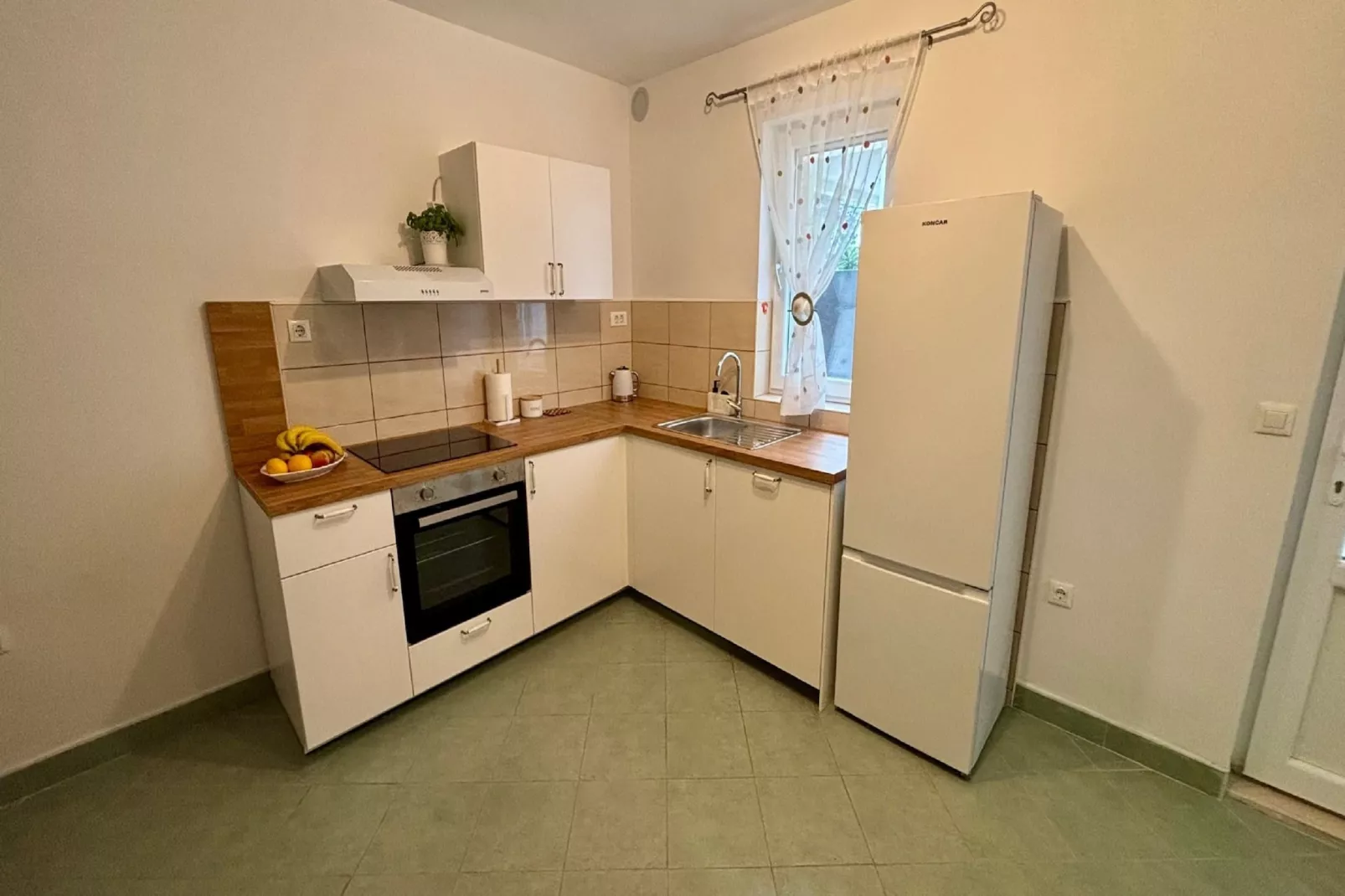 Apartmani Vela Makarska - Classic One Bedroom Apartment-Kitchen