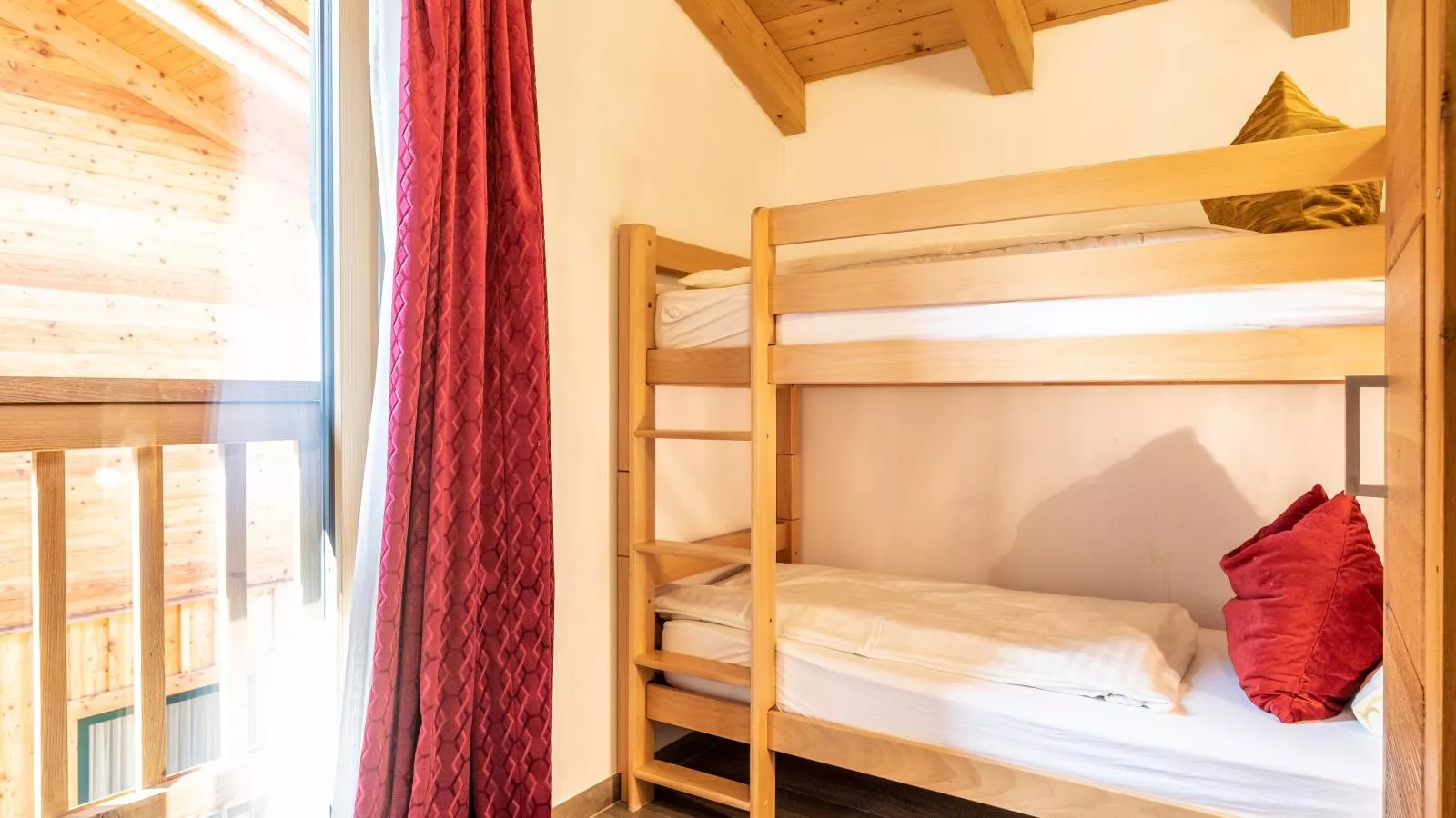 Nature Lodge Kaprun XL-Bedroom