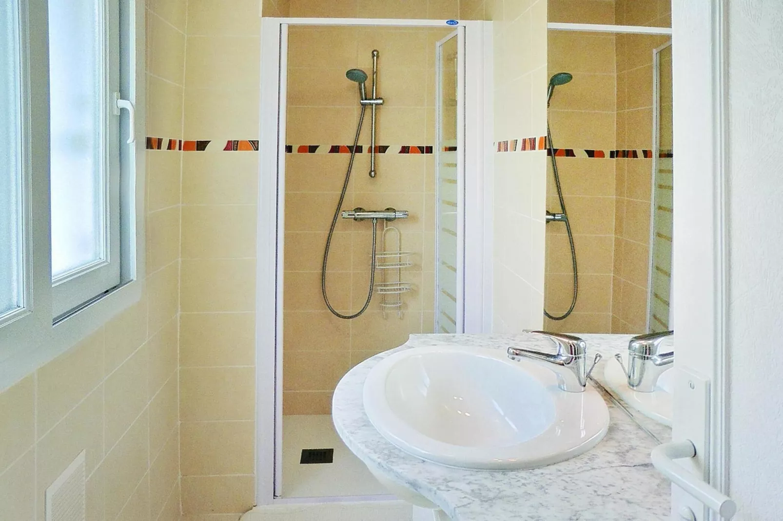 Holiday home Plouhinec-Bathroom