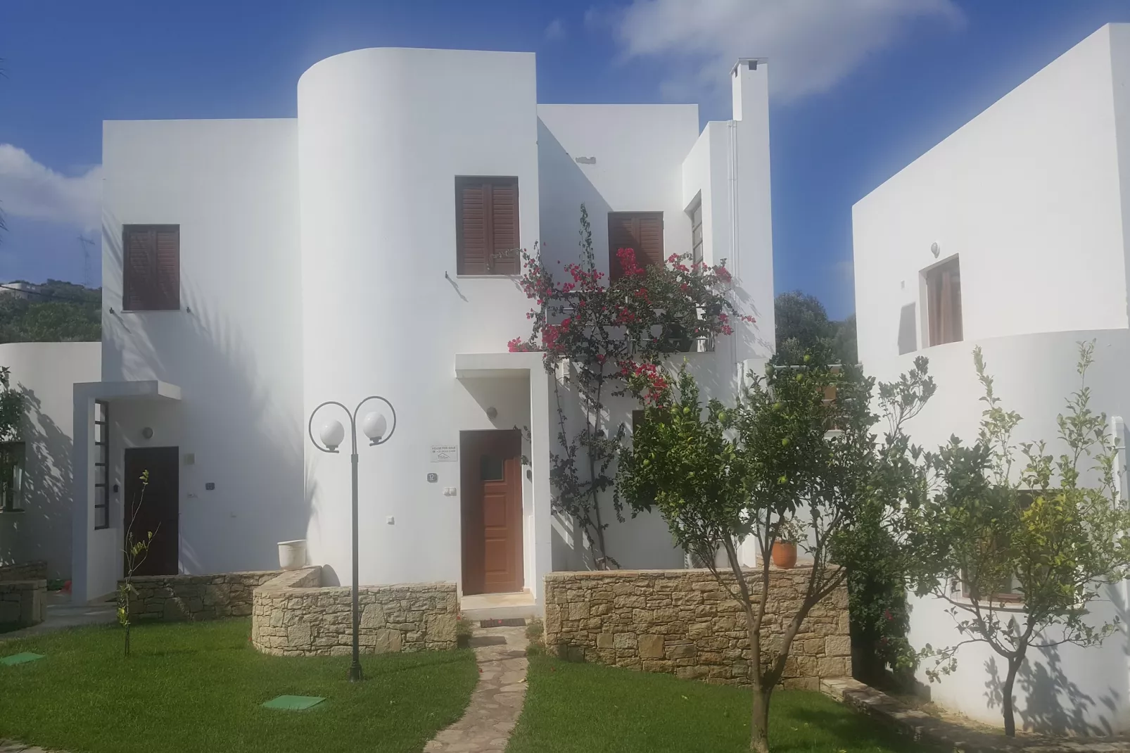 Villa Bougainville-Exterior summer