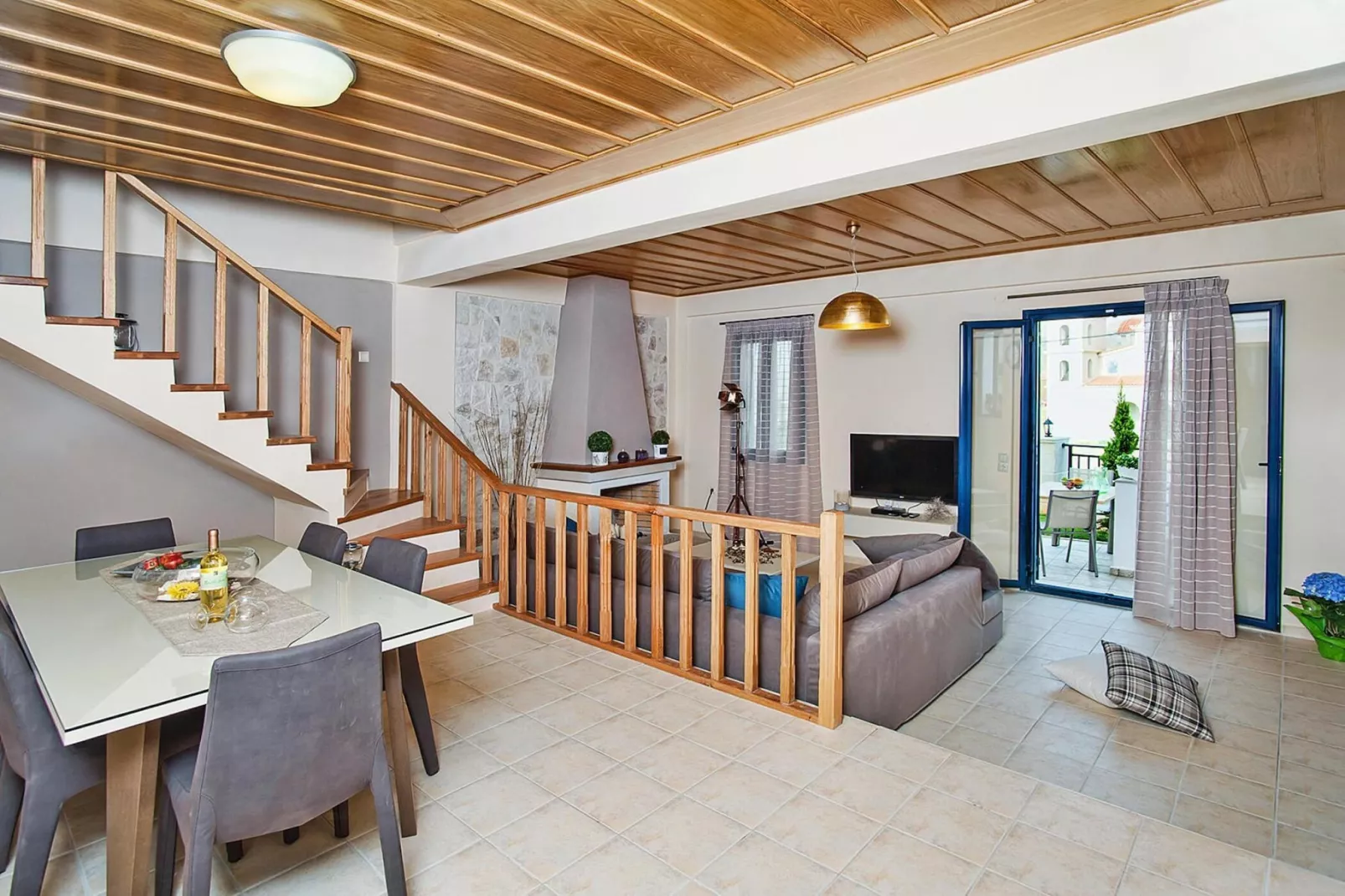 Holiday home, Panormo-Villa Ortansia or Peonia-Salle à manger