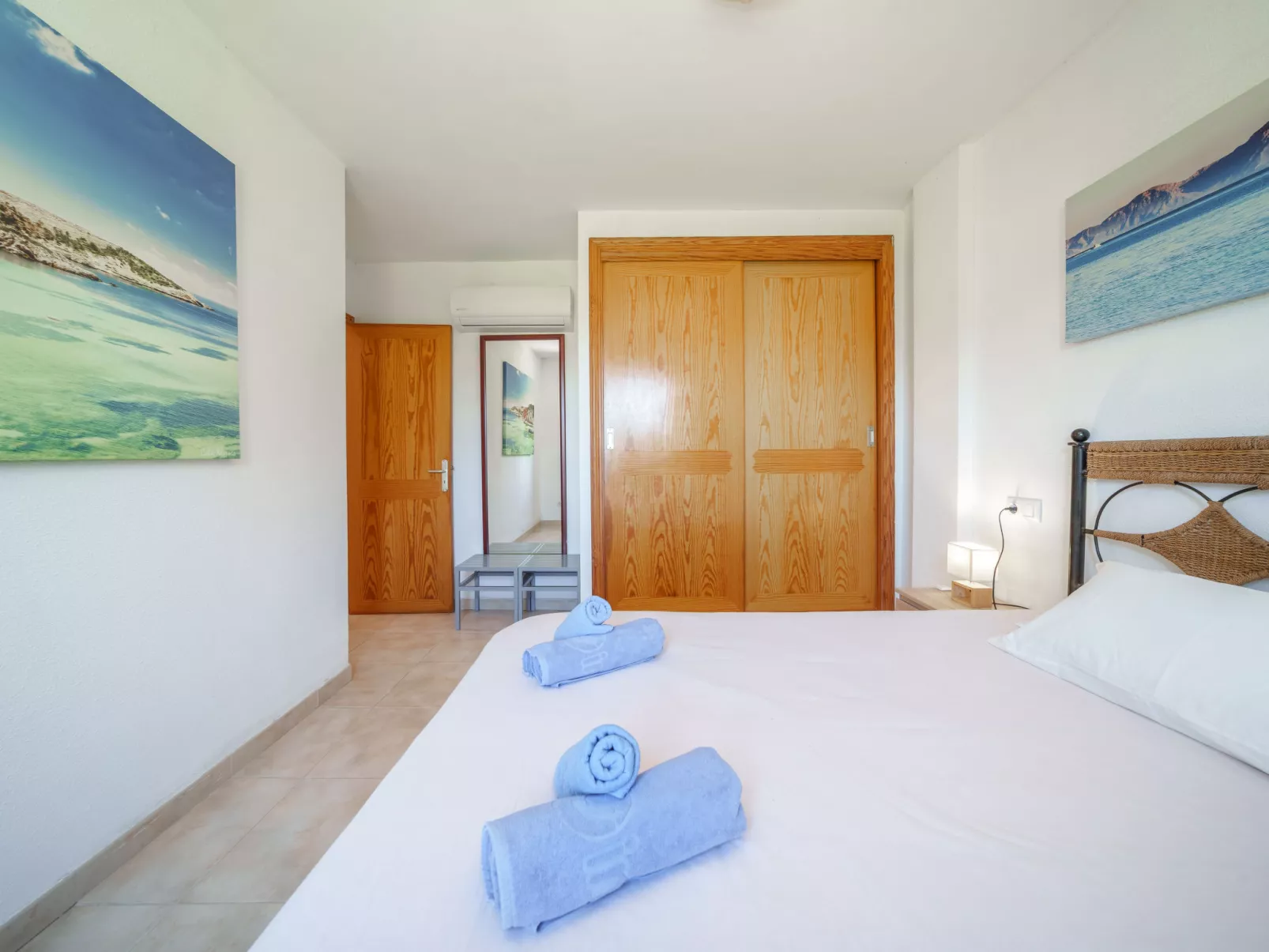 Sunwing Beach-Inside