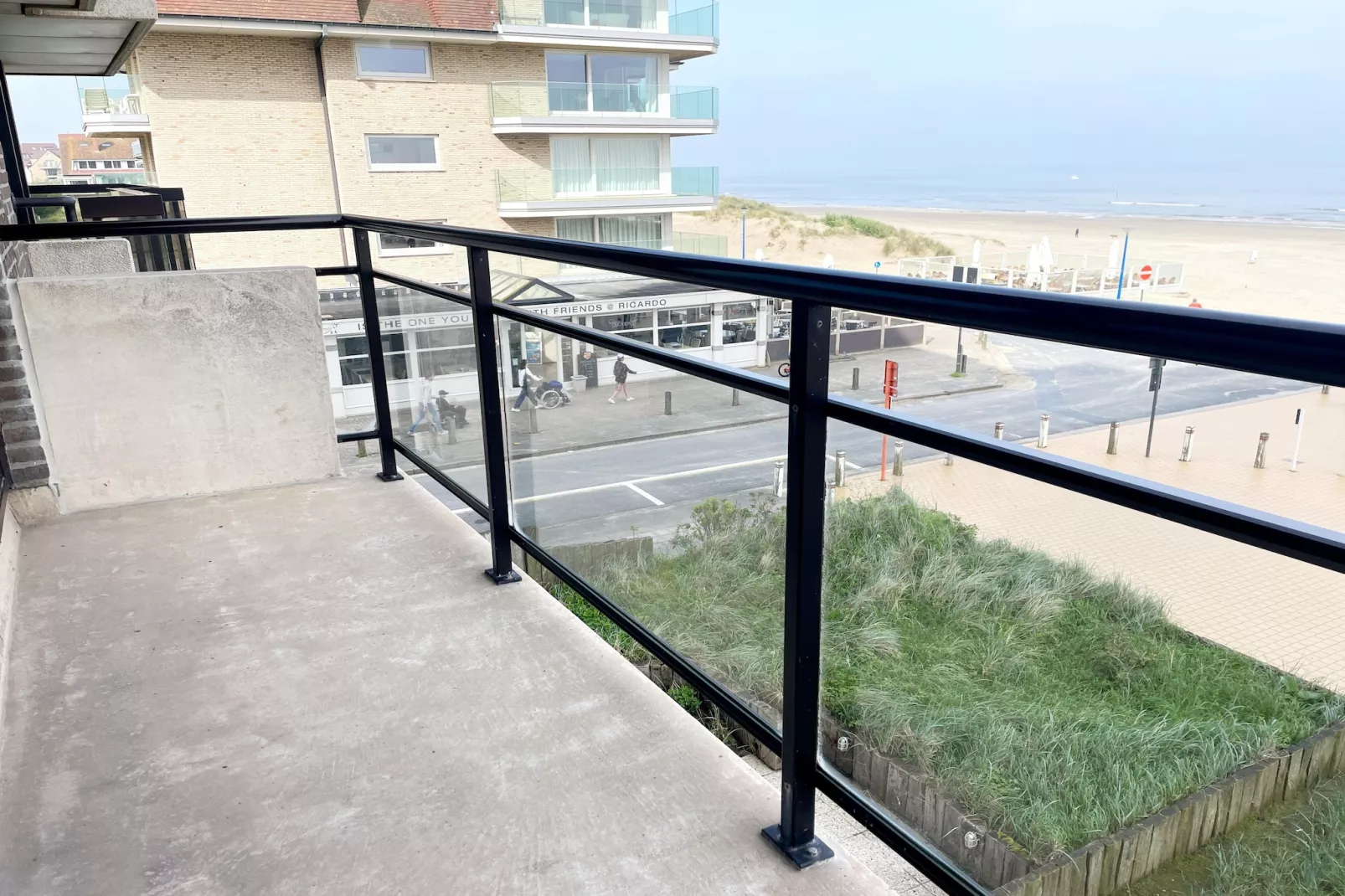 SCORPIO A 0202GAR-Terrassenbalkon