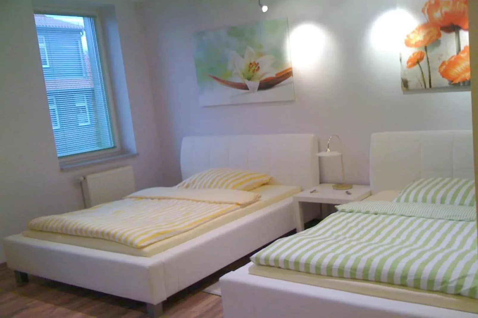 77179-Schlafzimmer