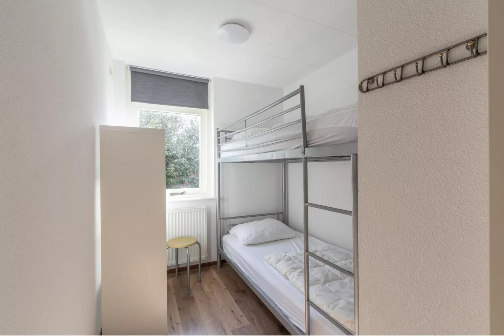 Eureka 83-Bedroom