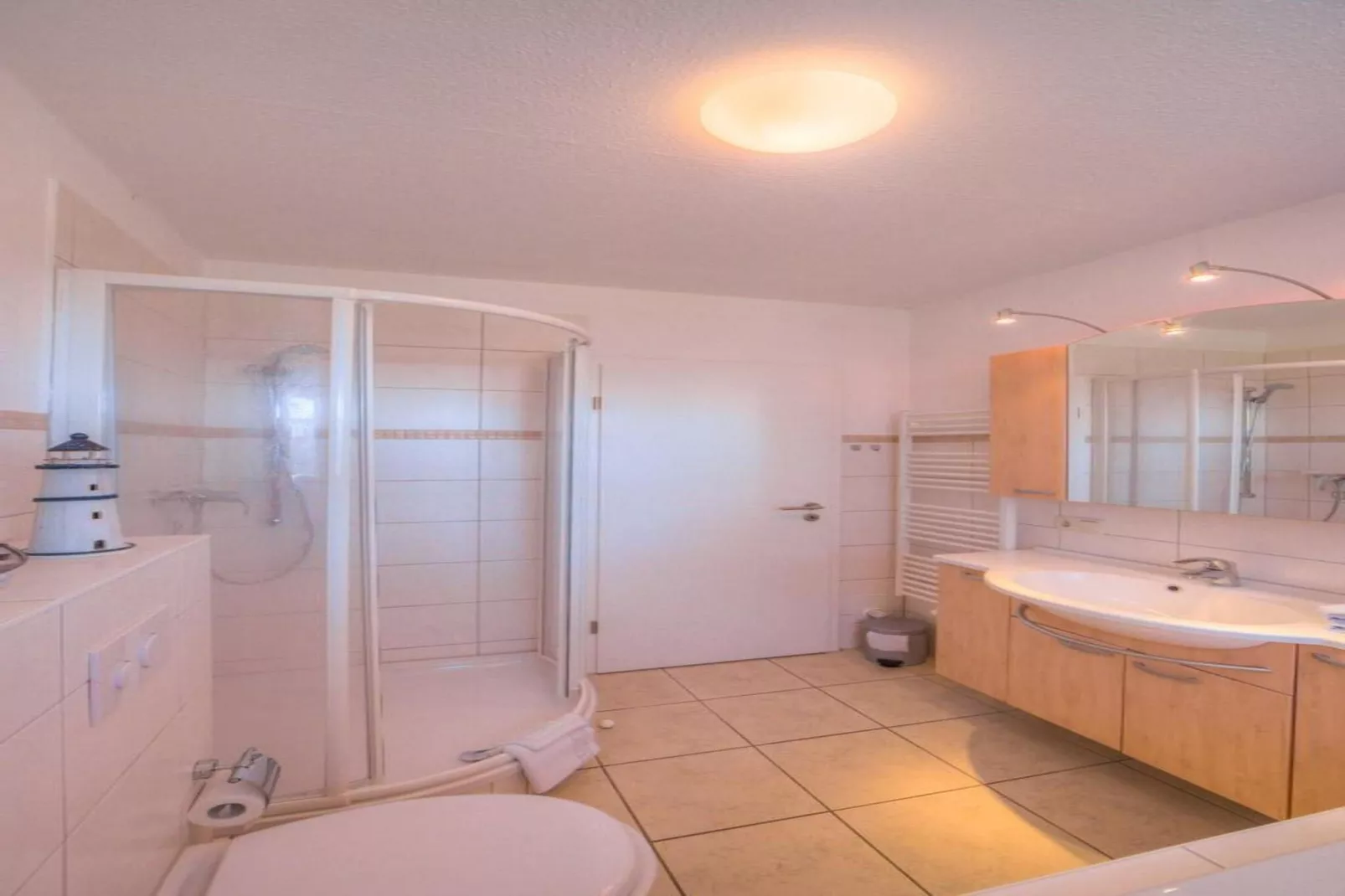 Mitteldeck 433-Bathroom