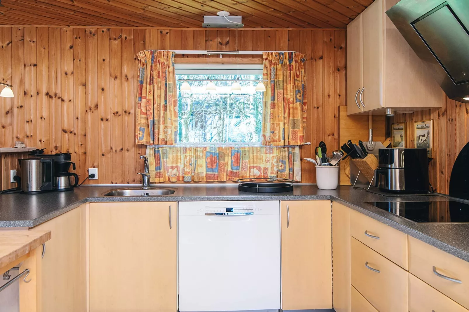 6 person holiday home in Øster Assels-Indoor