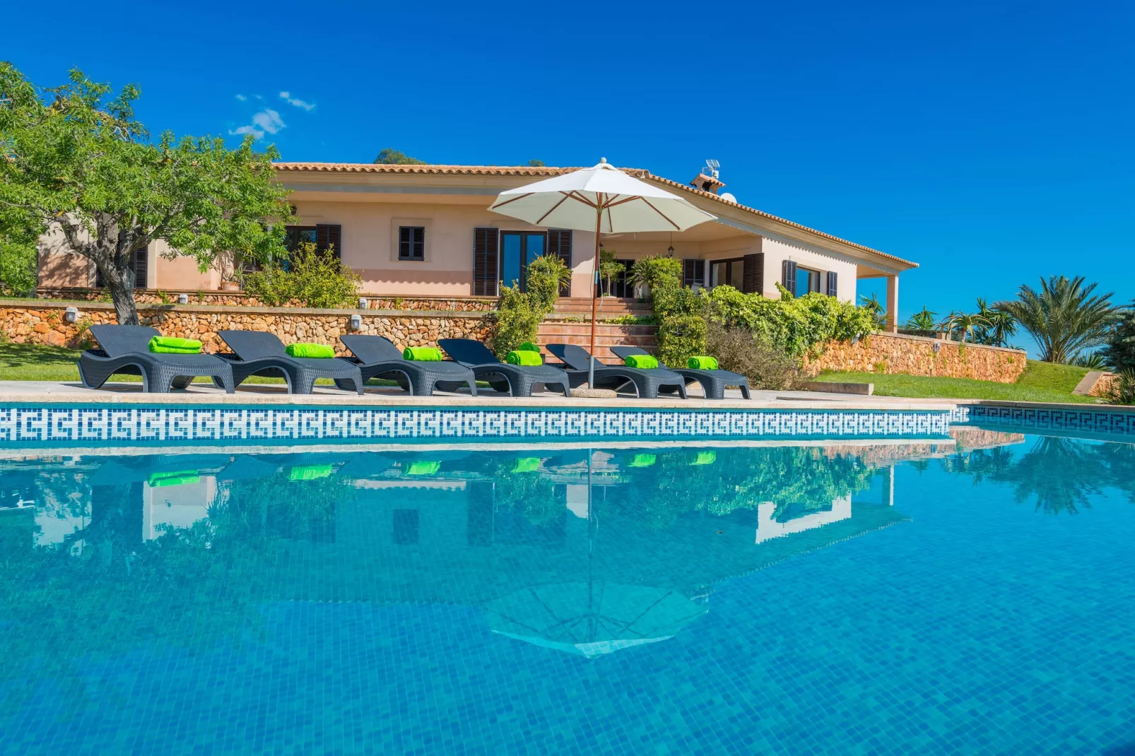 Sa Roca Blanca-Pool
