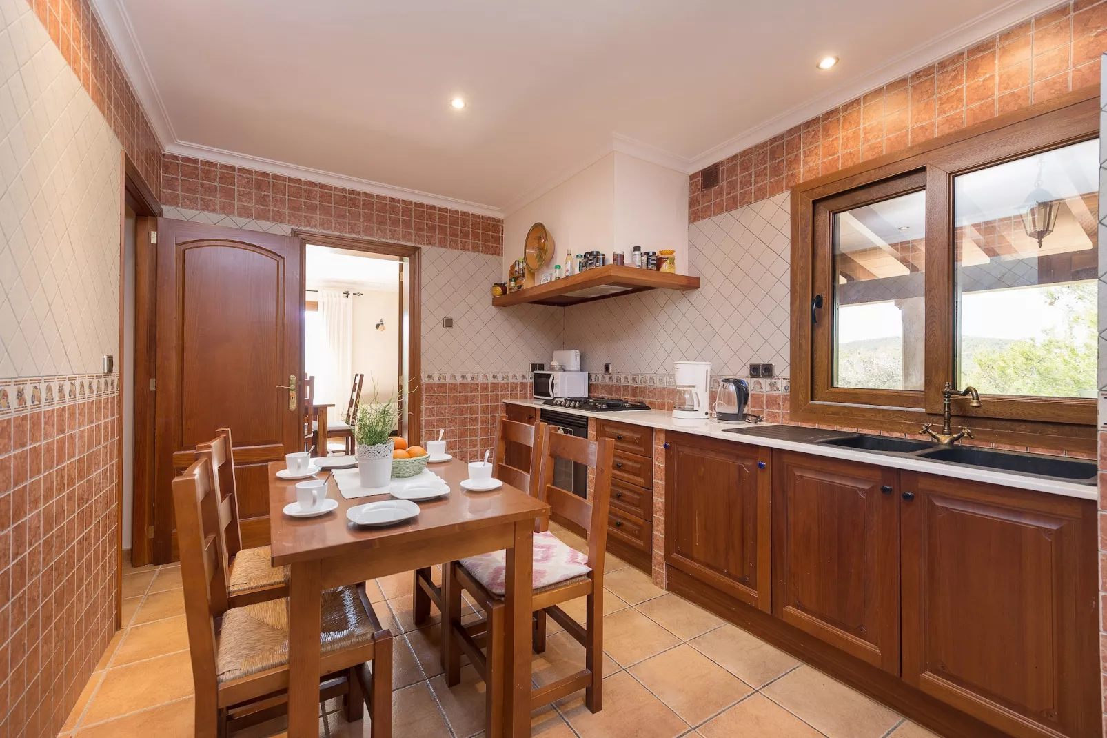 S'aguait-Dining room