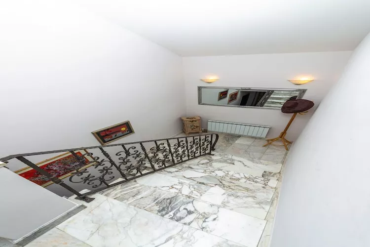 Villa Piano - Four Bedroom Villa with Terrace and Swimming Pool-Treppe