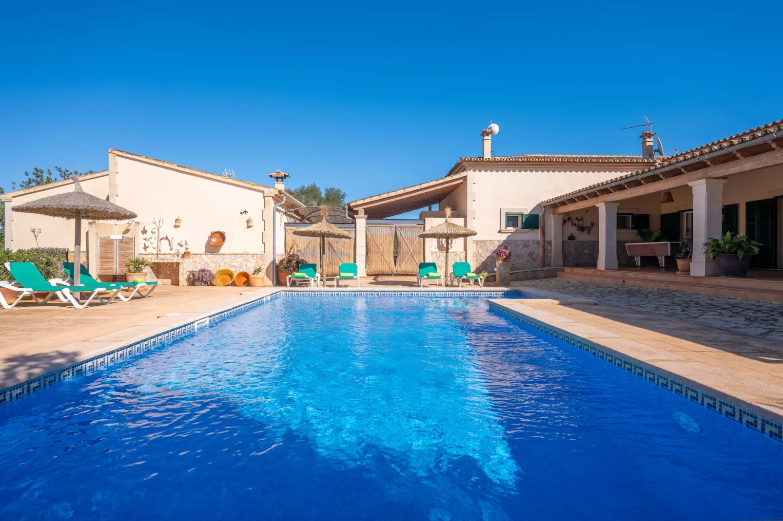 Na Poram-Pool