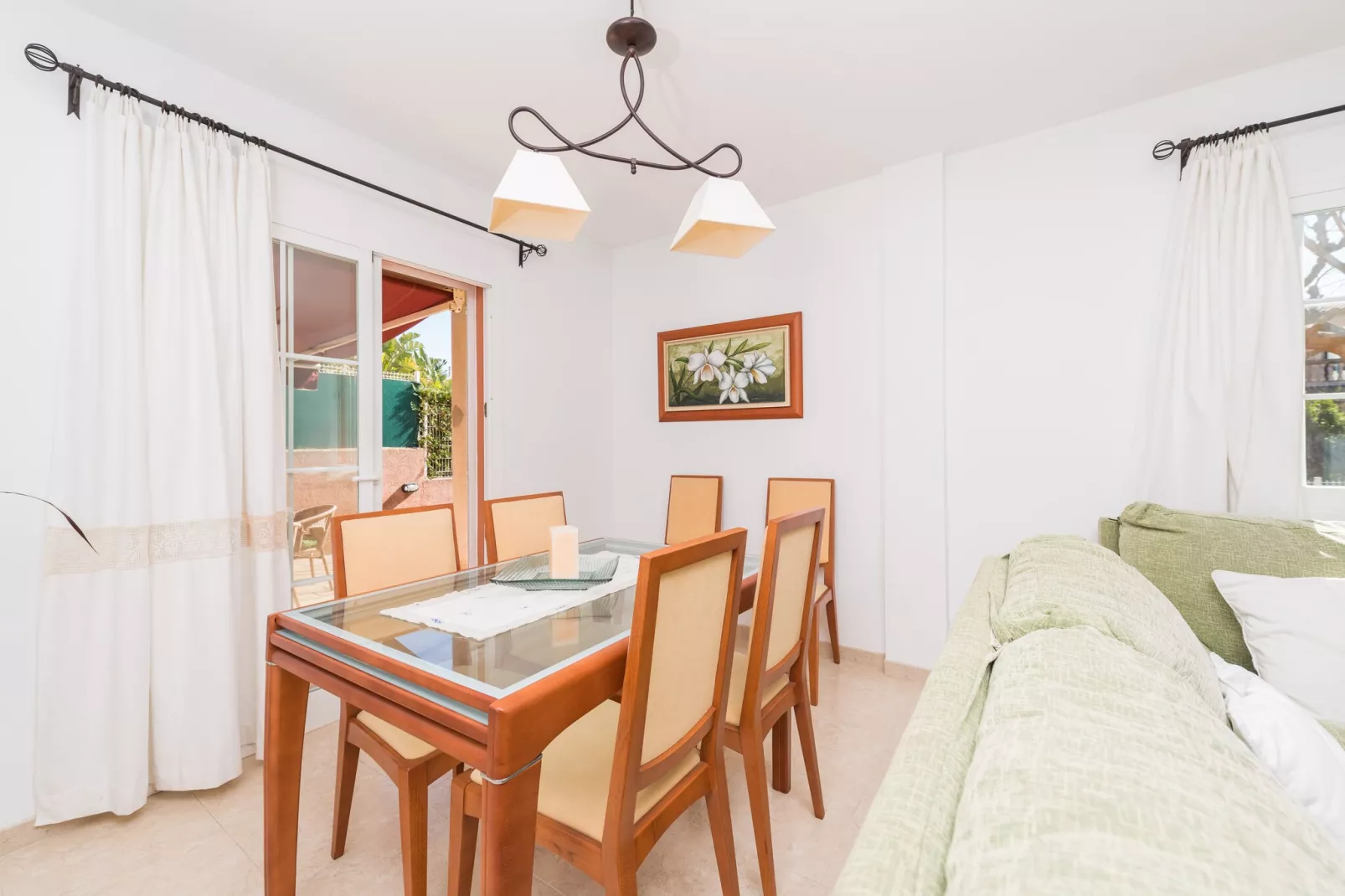 Villa Rosa-Image-tags.