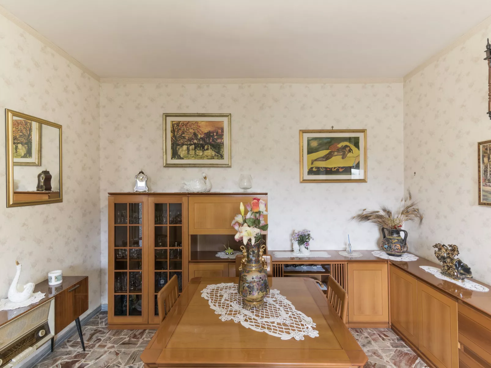 Fiumicino House-Inside