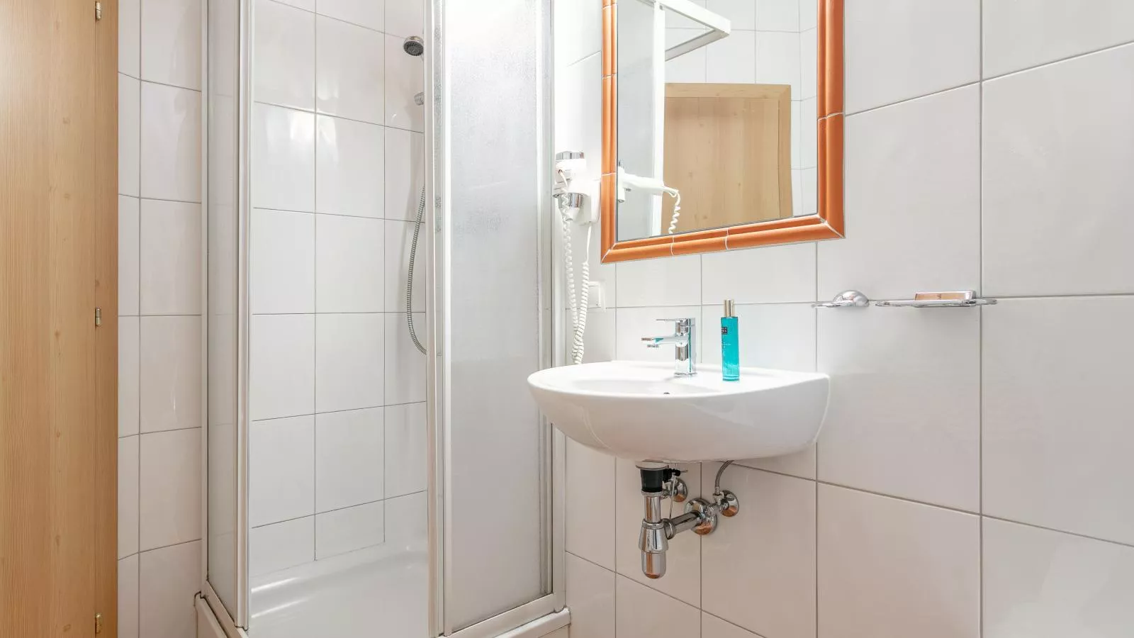 Schweizerhof Melisse-Bathroom