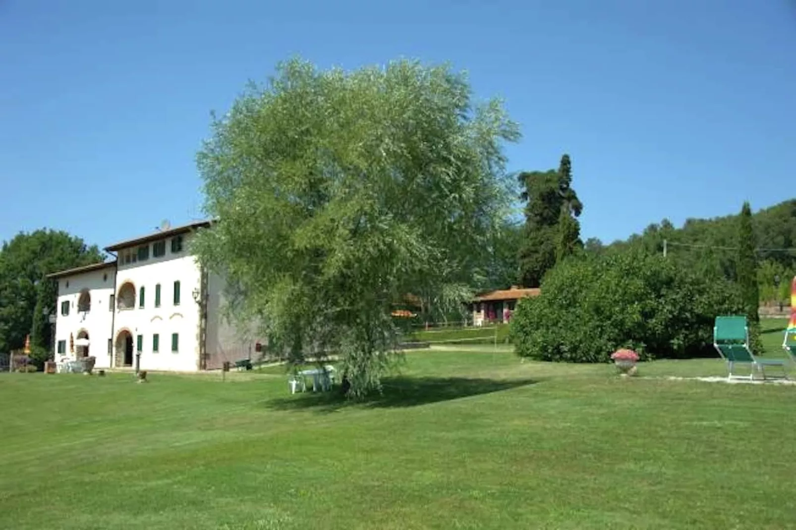 Il Noce-Exterior summer