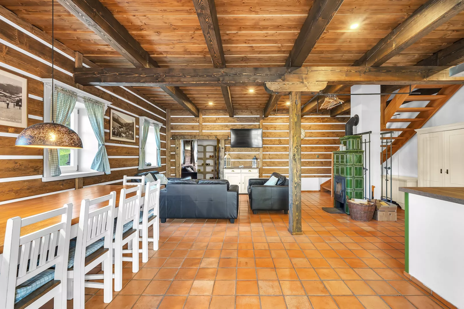 Horni Marsov KHK320-Wohnzimmer