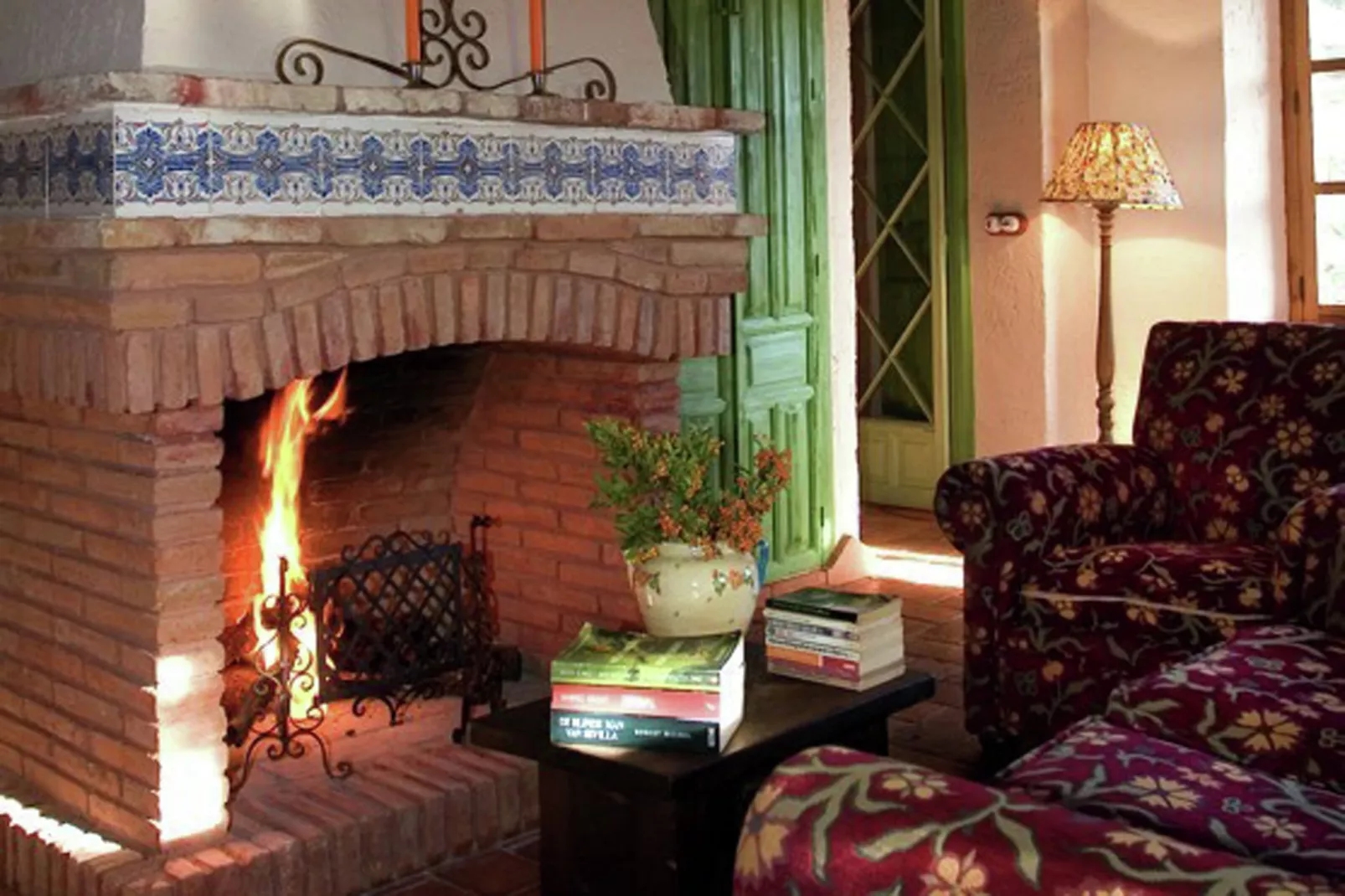 The Eagle-Living room