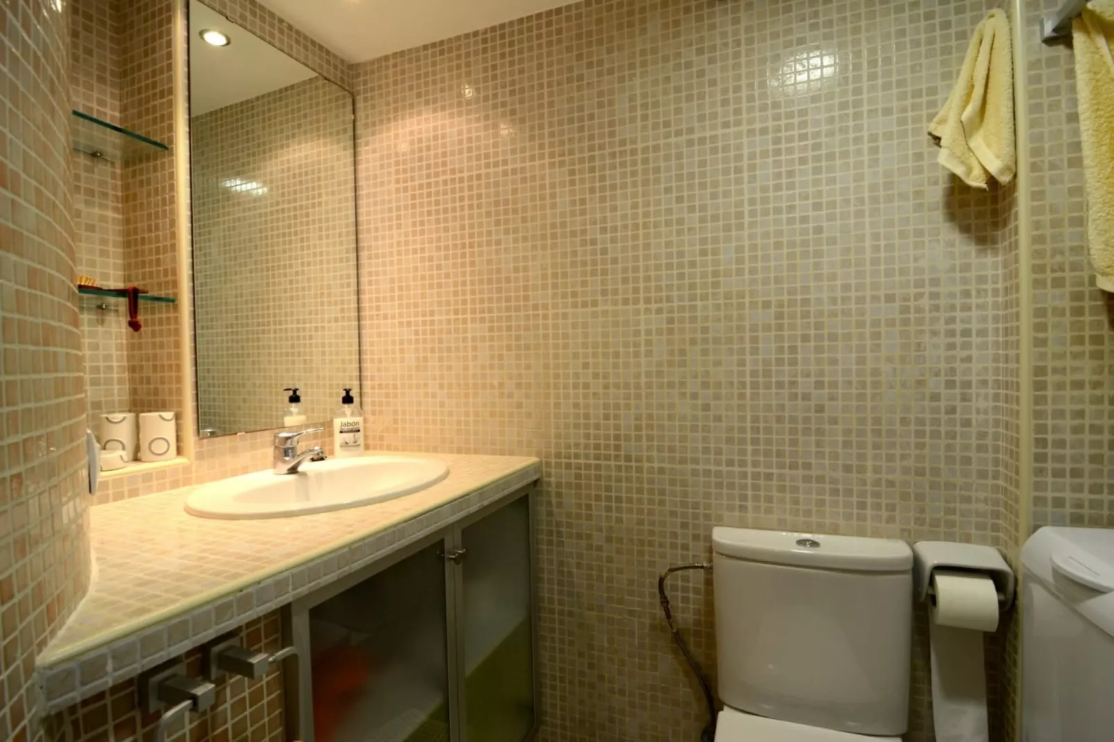 ARGONAVIS 327-Bathroom