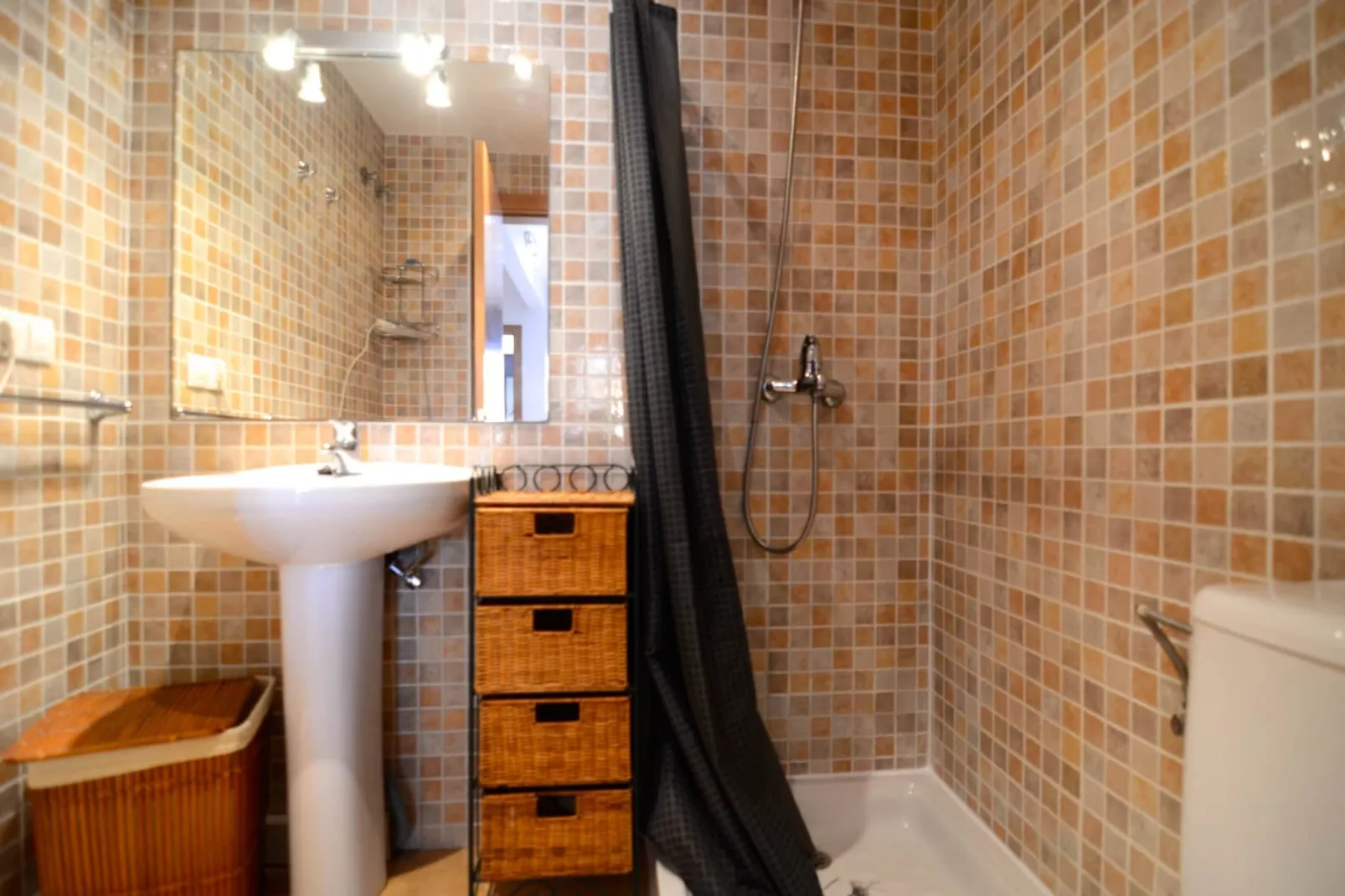PINIMAR B 3-4-Bathroom