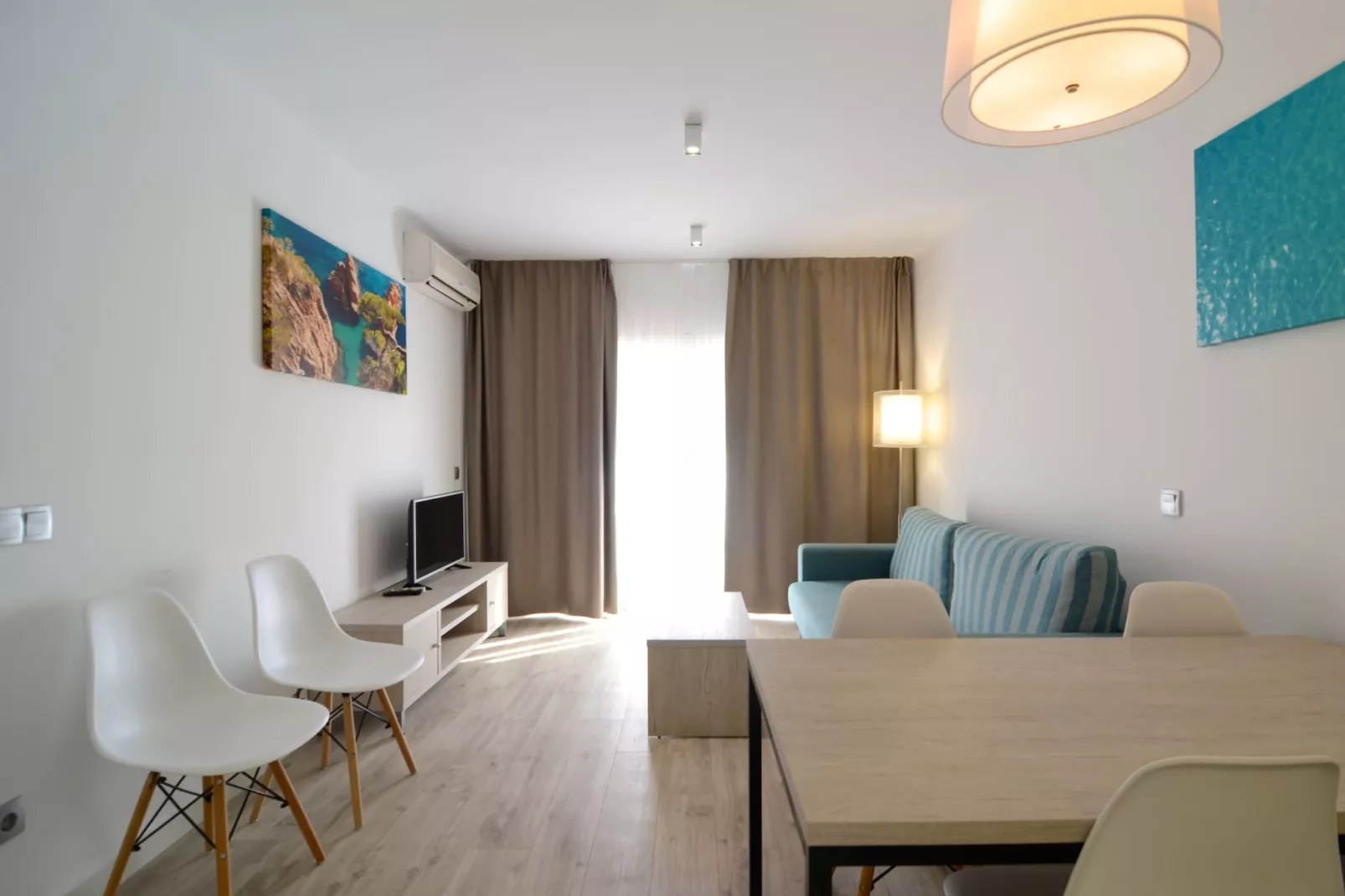 FESTASTAR 209-Dining room