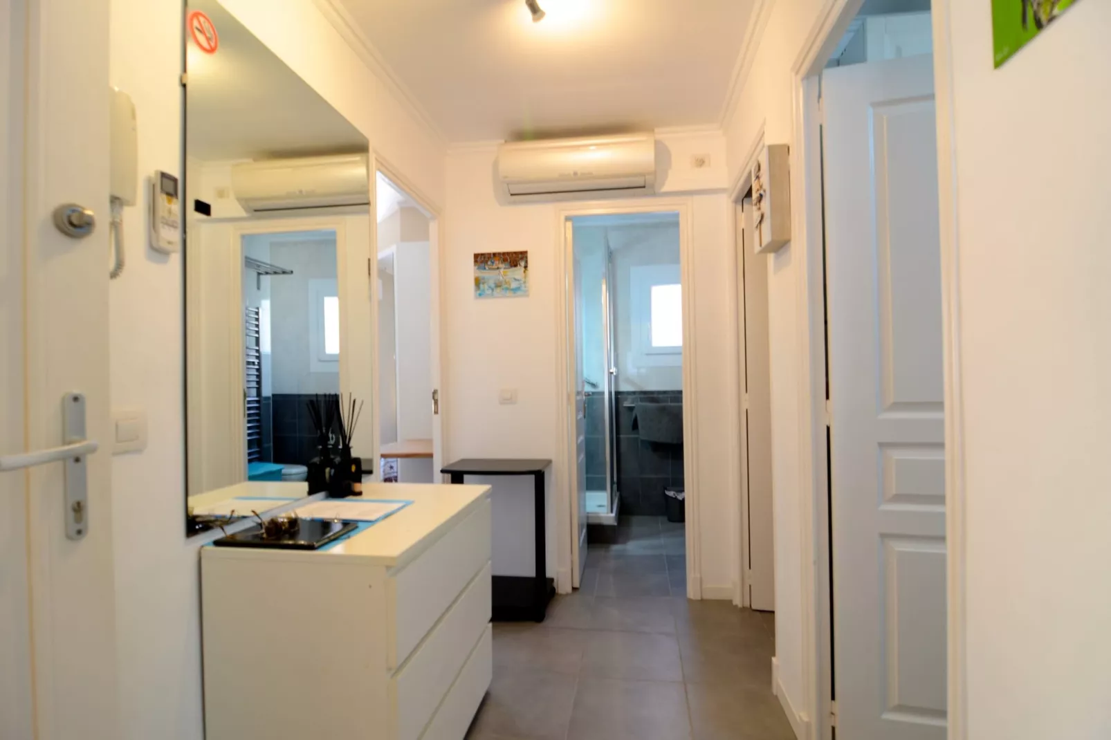 CARRER DEL PORT-Bathroom