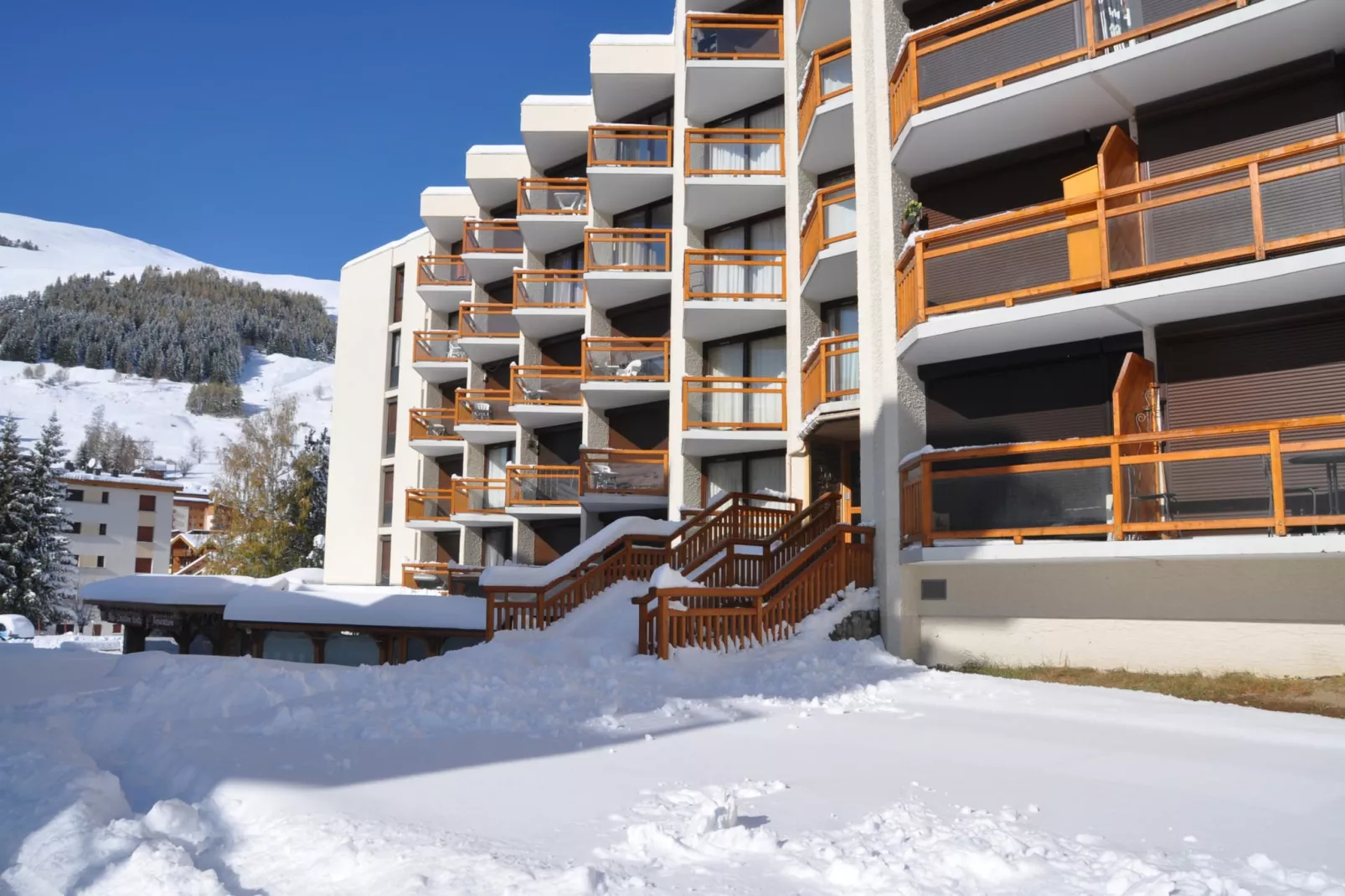 3300 N°77 - ST4-Outdoor