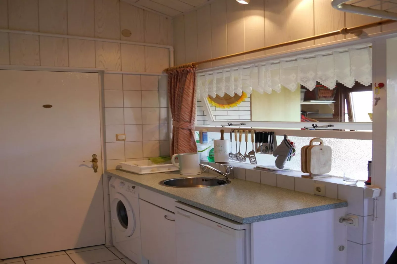 Zeewaard 15-Kitchen