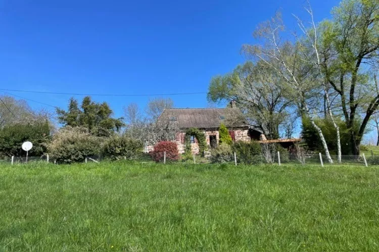 Gîte chaleureux en Corrèze-Gärten Sommer