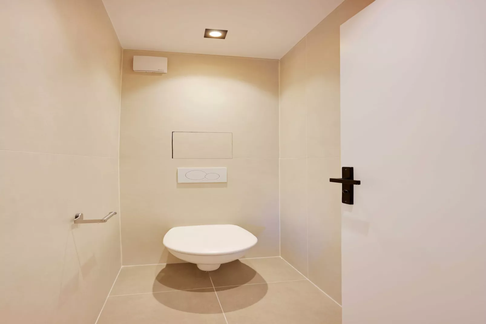 AB-14-MERLIN-Bathroom