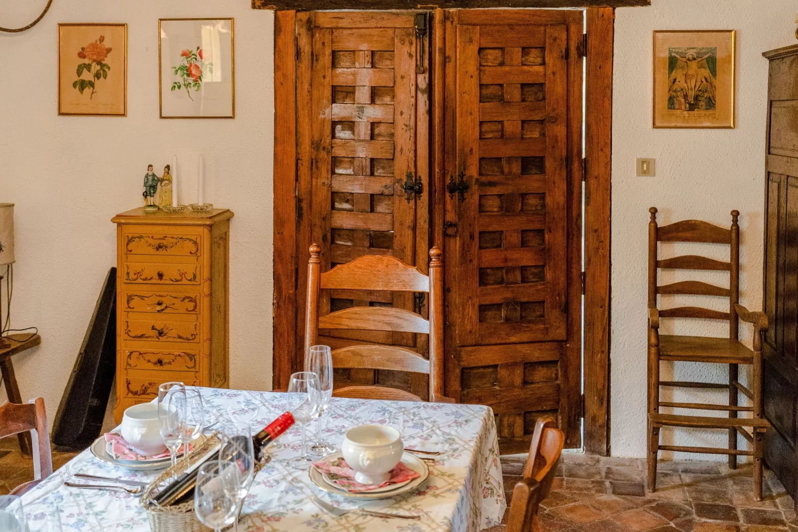 LE VIEUX CHATEAU-Esszimmer
