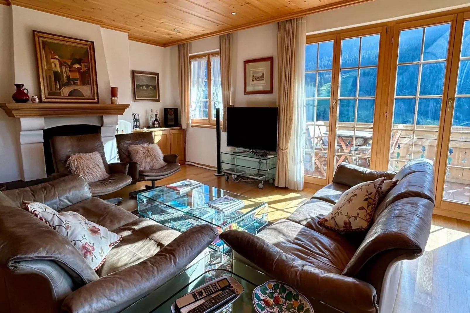 Marvelous Luxurious Furnished Flat with Outstanding Views-Living room