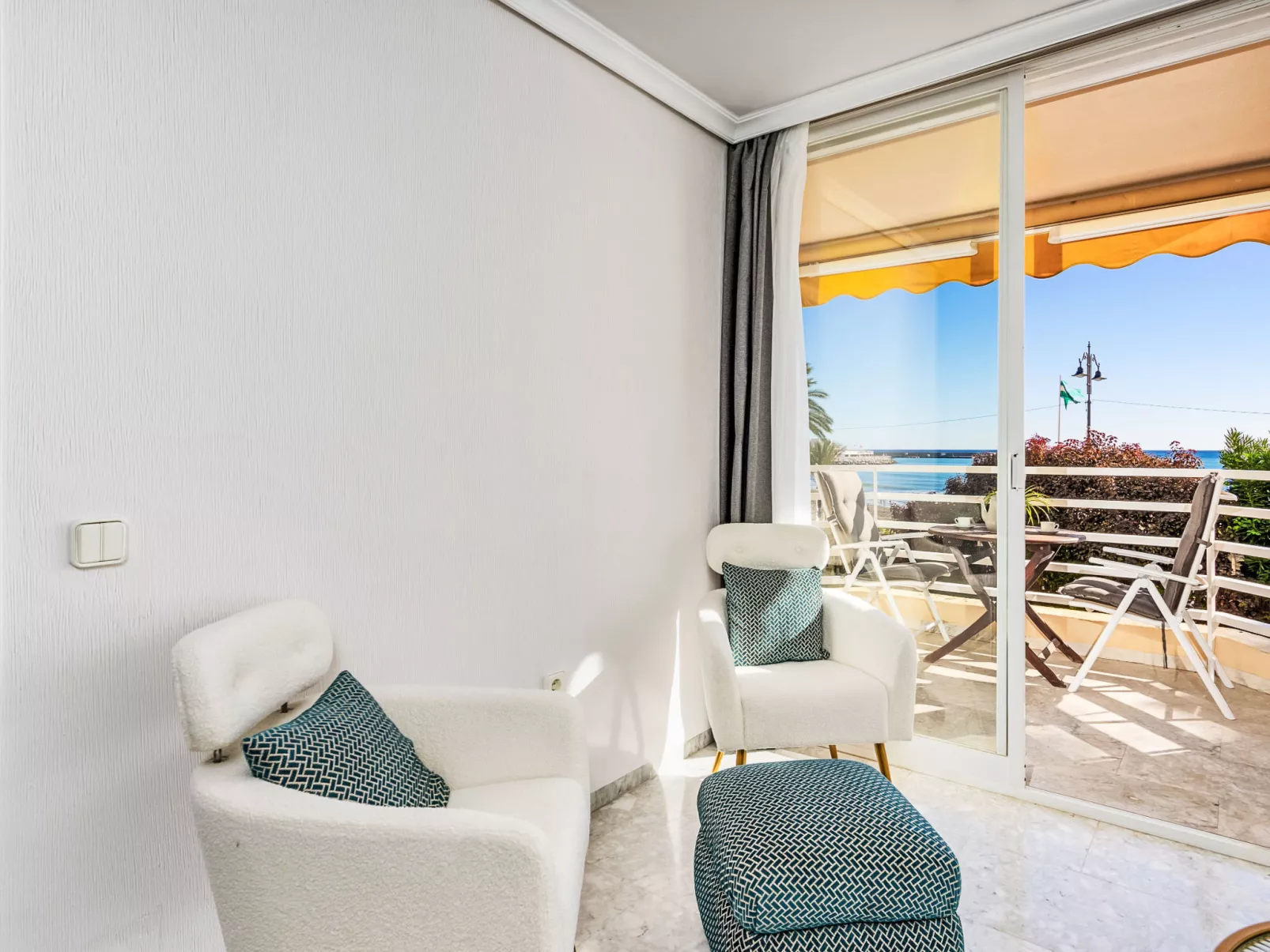 Residencial Marina-Drinnen
