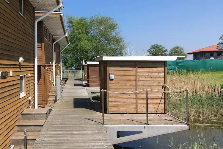 Floating House 3 - Classic / 4 Personen-Terrace balcony