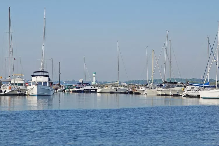 Floating 44 - Boot 2 / 2 Personen-Zones d'été à 1 km
