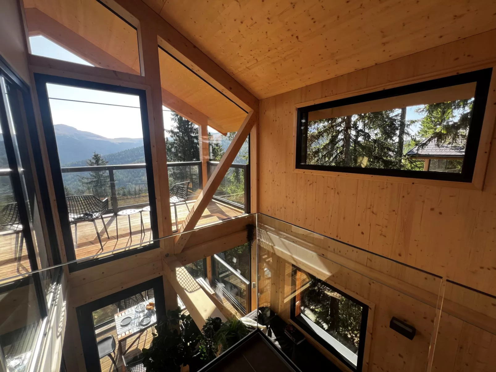 Superior #14 mit Sauna & Hot Tub-Inside